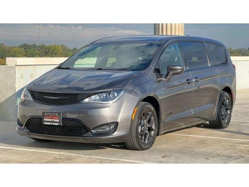 2018 Chrysler Pacifica Touring Plus