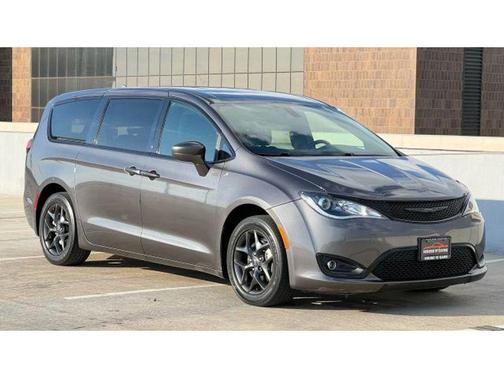 2018 Chrysler Pacifica Touring Plus