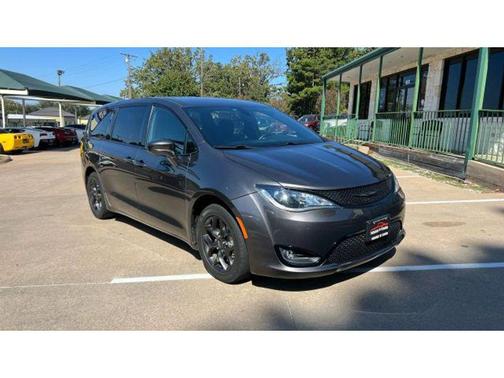 2018 Chrysler Pacifica Touring Plus
