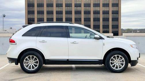 2012 Lincoln MKX Base