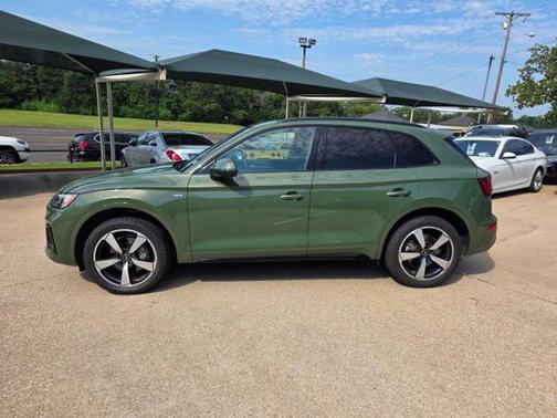2022 Audi Q5 45 S line Premium Plus