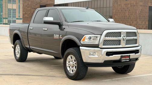 2017 RAM 2500 Laramie Crew Cab 4x4 6'4' Box