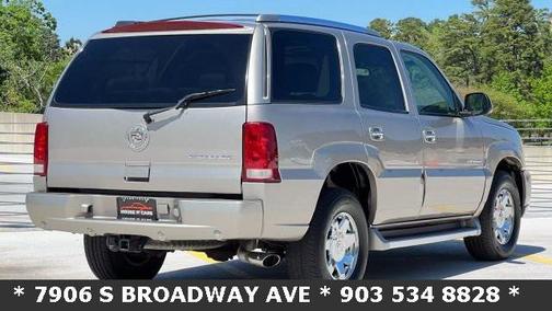 2003 Cadillac Escalade Base
