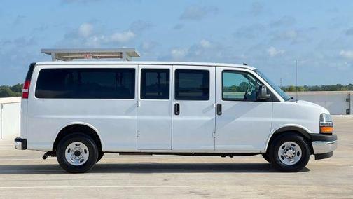 2017 Chevrolet Express 3500 LT