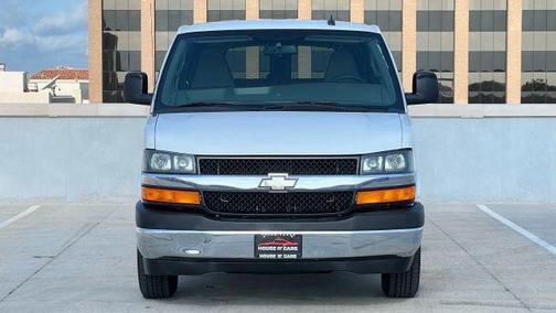 2017 Chevrolet Express 3500 LT
