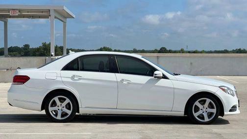 2015 Mercedes-Benz E-Class 4MATIC