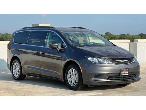 2020 Chrysler Voyager LXI