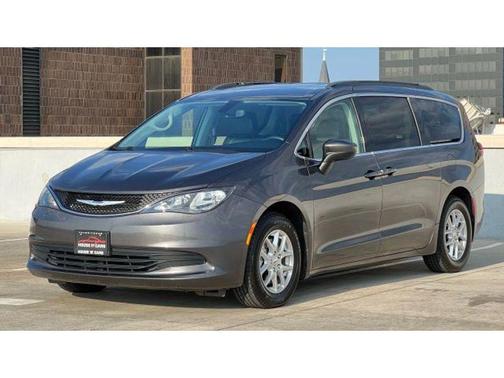 2020 Chrysler Voyager LXI