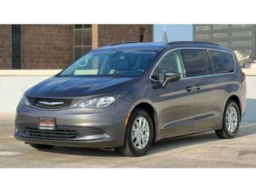 2020 Chrysler Voyager LXI