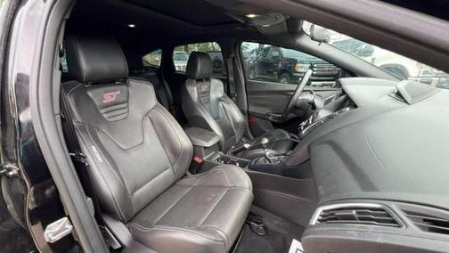 2017 Ford Focus ST ST
