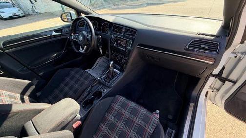 2015 Volkswagen Golf GTI 2.0T S 4-Door