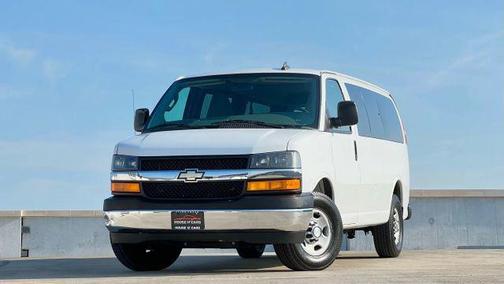 2017 Chevrolet Express 2500 LT