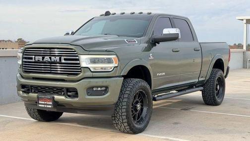 2020 RAM 2500 Laramie Crew Cab 4X4 6'4' Box