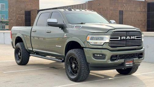 2020 RAM 2500 Laramie Crew Cab 4X4 6'4' Box