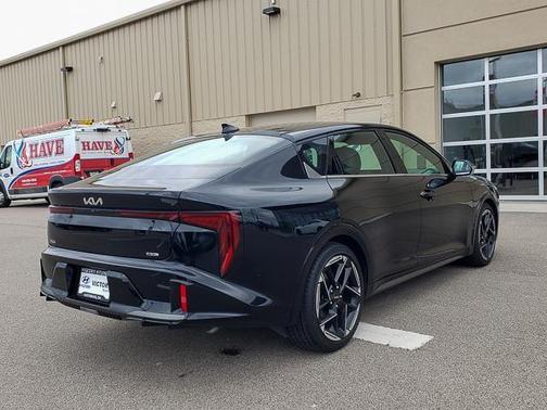 2025 Kia K4 GT-Line