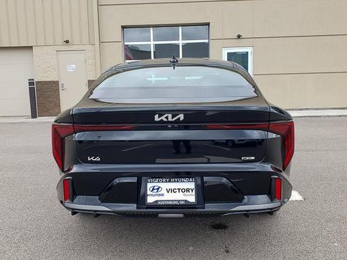 2025 Kia K4 GT-Line