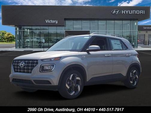 Shimmering Silver 2025 Hyundai VENUE SEL