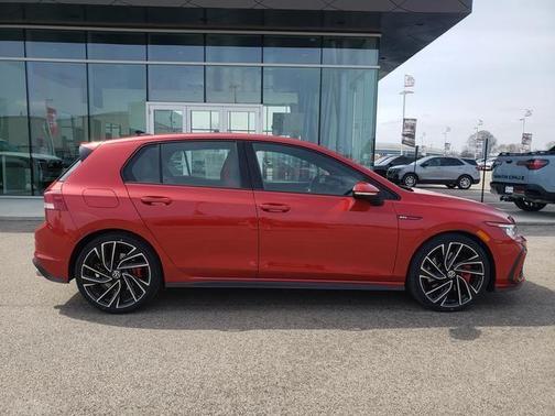 2024 Volkswagen Golf GTI 2.0T Autobahn