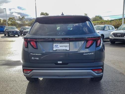 2026 Hyundai TUCSON Hybrid SEL