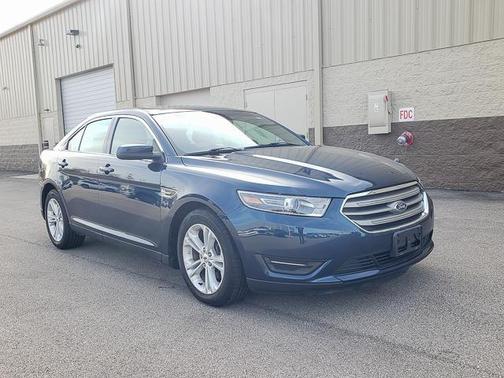 2016 Ford Taurus SEL