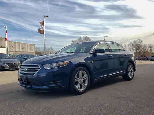 2016 Ford Taurus SEL