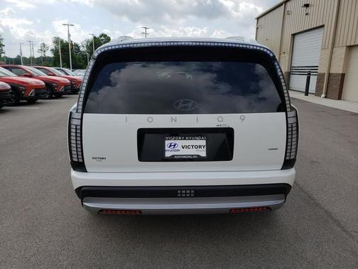 2026 Hyundai IONIQ 9 SE