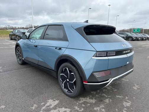 2024 Hyundai IONIQ 5 SE