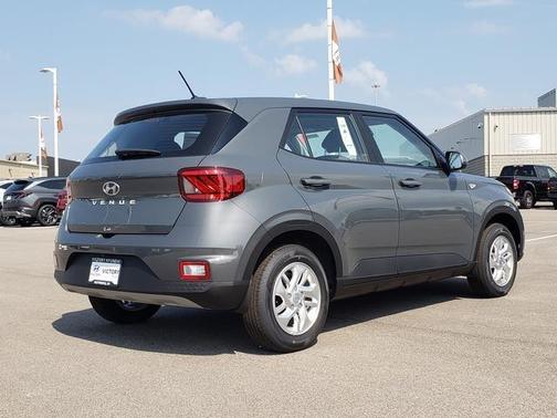 2025 Hyundai VENUE SE