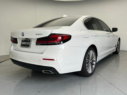 2023 BMW 530 i