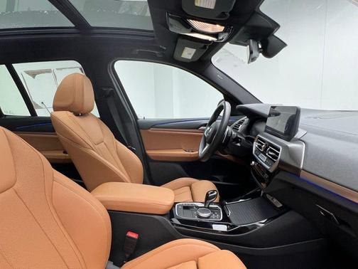2024 BMW X3 M40i