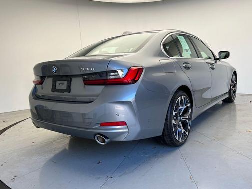 2025 BMW 330 330i
