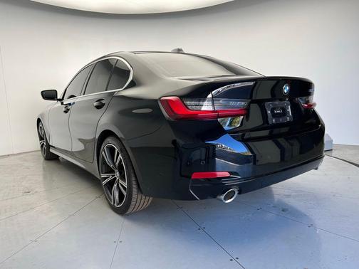 2023 BMW 330 330i