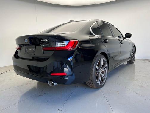 2023 BMW 330 330i