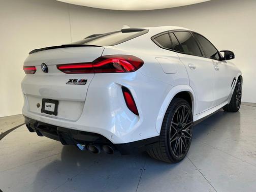 2022 BMW X6 M Base
