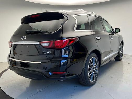 2020 INFINITI QX60 Luxe