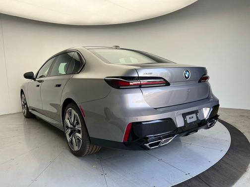 2024 BMW 760 xDrive