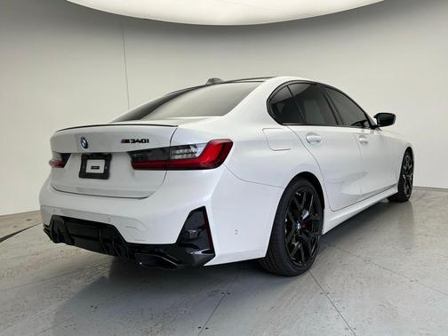 2025 BMW M340 xDrive