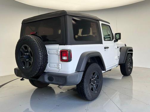 2021 Jeep Wrangler Sport