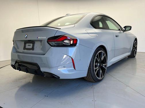 2026 BMW M240 i