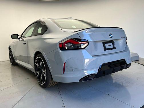 2026 BMW M240 i