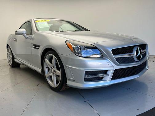 2016 Mercedes-Benz SLK-Class SLK300 Roadster