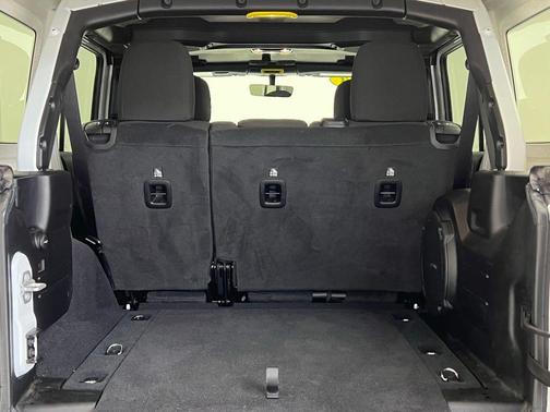 2023 Jeep Wrangler 4-Door Sahara 4x4