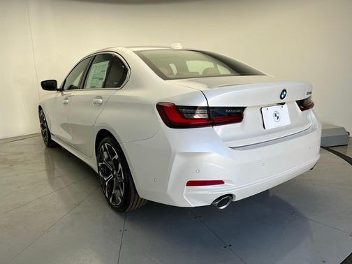 2025 BMW 330 i