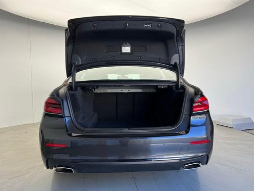 2021 BMW 530 xDrive