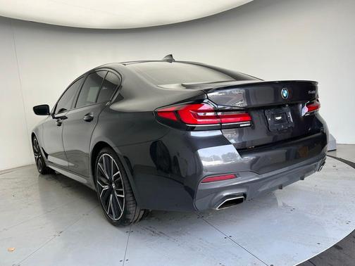 2023 BMW 540 i