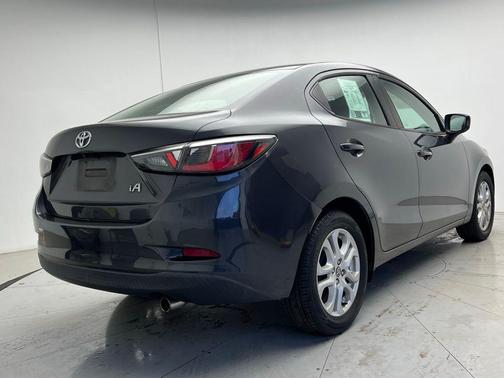 2017 Toyota Yaris iA Base