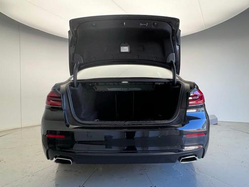 2023 BMW 530 i xDrive