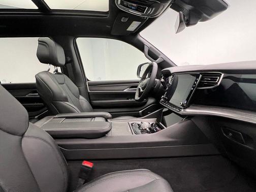 2023 Jeep Wagoneer Series II 4x4