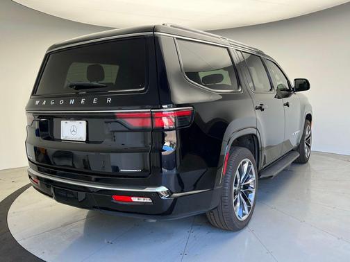 2023 Jeep Wagoneer Series II 4x4