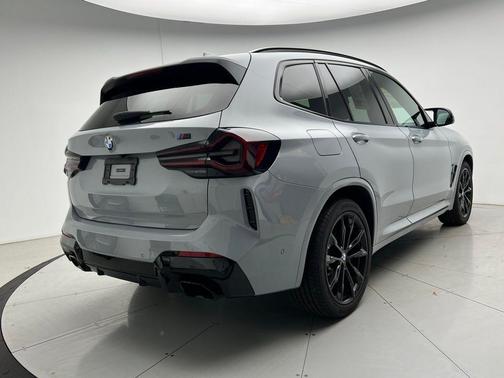 2024 BMW X3 M40i